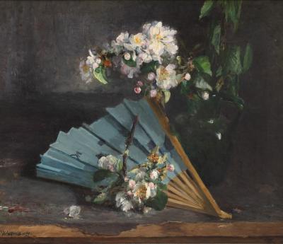 Bertha Wegmann. Blå vifte ved en grøn kande med blomstrende æblegren, u.å.