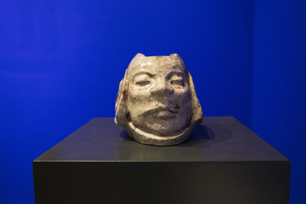 Paul Gauguin: Three ceramic heads