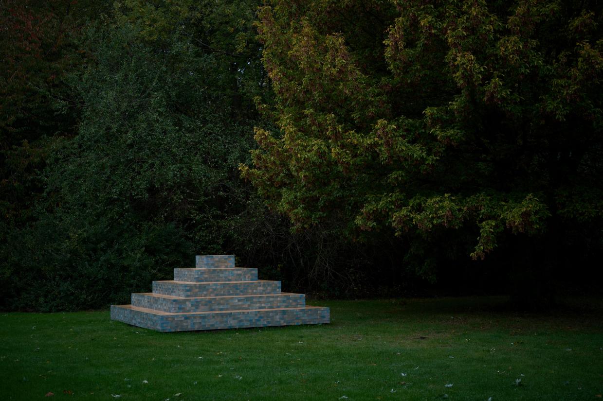 Herlev Gymnasium, Around The World af Henrik Plenge. Foto: Anders Sune Berg