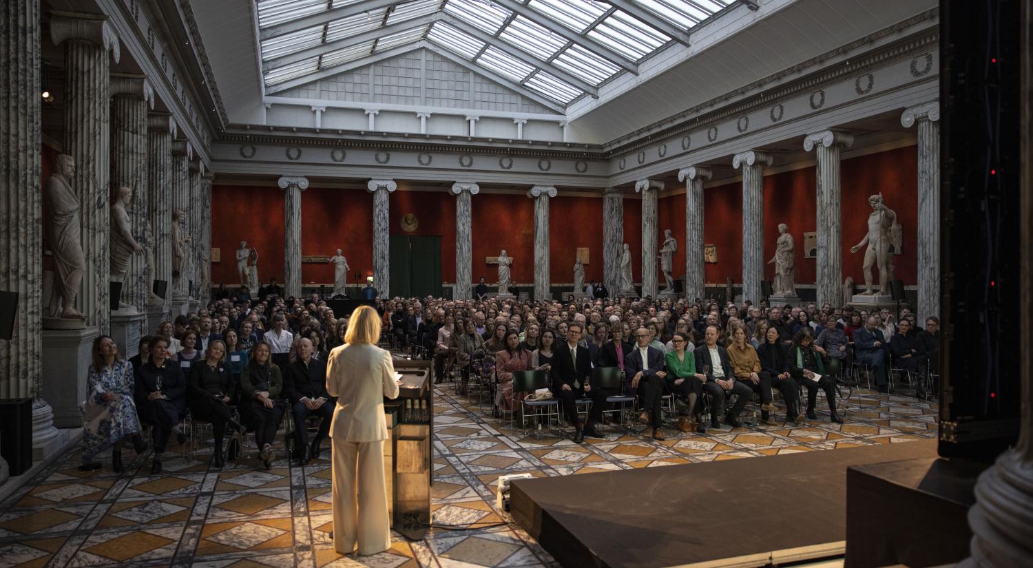 Bestyrelsesforkvinde, Christine Buhl Andersen, holder tale ved Ny Carlsbergfondets Prisfest 2023